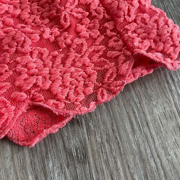 Free People Lace Scalloped Shorts - Size: Small - Picture 8 of 9